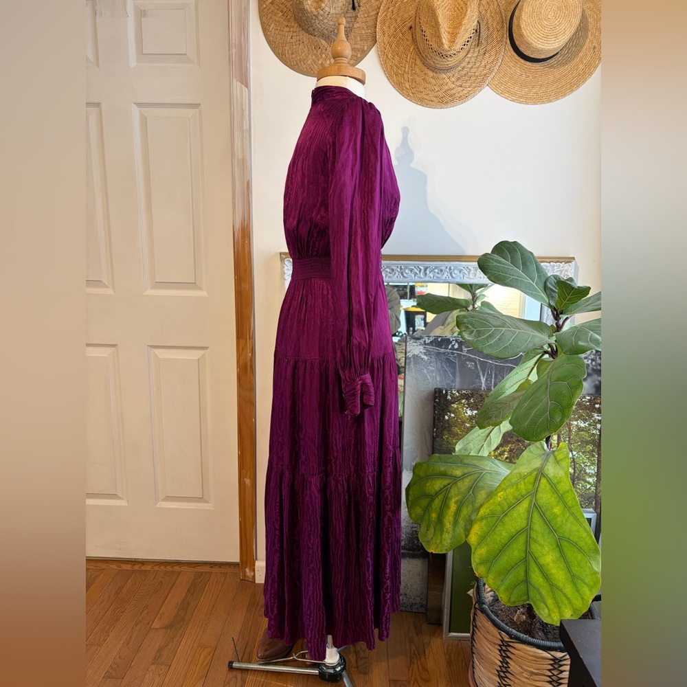 Diane Von Furstenberg Gil Tiered Satin-Jacquard Midi Dress purple Dress Sz 8 - Picture 8 of 12